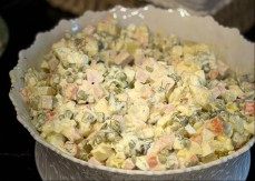 Ruska salata kraljica svake praznične trpeze: Ovo je tajna za njen još bolji ukus, nećete se pokajati ako probate