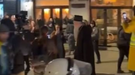 "ZVERSKO, ODEMONJENO, BAHATO" Ovo je možda najžustrija reakcija na divljanje blokadera u Novom Sadu