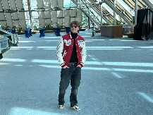 "TUĐE MI JE UŽITAK" Mladi pevač ne prestaje da iznenađuje, zbog ovoga su ga mnogi osuđivali 