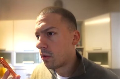 OSUMNJIČENI ZA PALJENJE AUTOMOBILA OVO RADIO U TUŽILAŠTVU Baka Prase ostao bez teksta