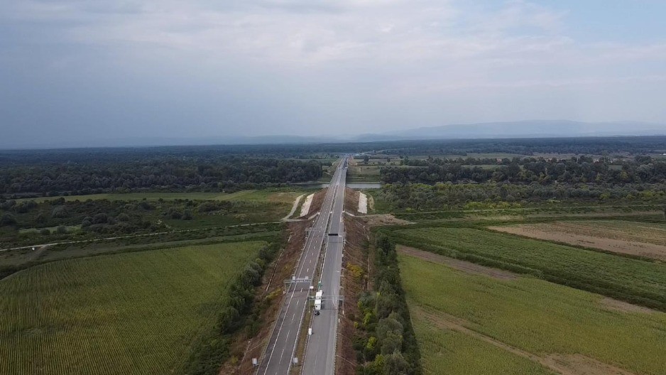 JEZIV PRIZOR NA GRANICI SA HRVATSKOM! Izgradili ustaški simbol nasred puta! (VIDEO)