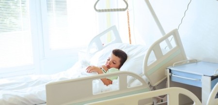 Videla sam tačkicu na licu mog sina i svi su mi rekli da ga je ujeo pauk: Dijagnoza je bila jeziva, dani su mu bili odbrojani