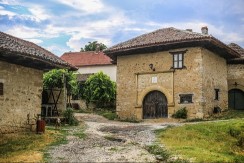 Medenica iz Rajačkih pimnica: Jedina kafana u Srbiji koja još uvek služi piće predaka