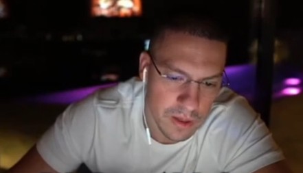 OBJAVLJENA FOTOGRAFIJA DEČKA KOJI JE BAKI PRASETU ZAPALIO AUTO Evo ko je mladić koji se zamerio jutjuberu! (FOTO)