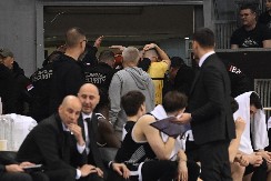 TOTALNI HAOS U NIŠU Prekinut meč Partizana i Mege, topovski udari, sudije napustile parket