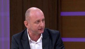 POSLE DECENIJE SUĐENJA: Knežević o posledicama po porodicu i politički život