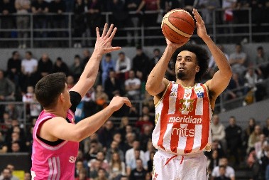 CRVENA ZVEZDA - MEGA Crveno-beli jezde ka trofeju Kupa