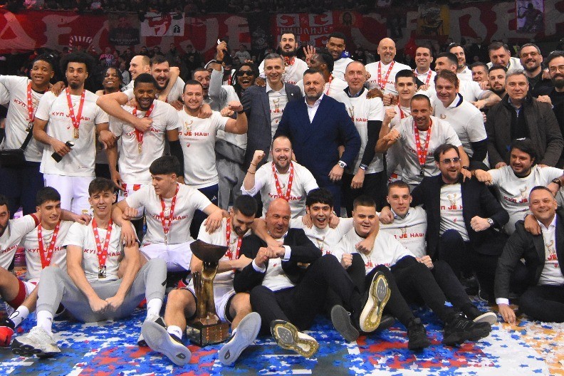 OVO JE TROFEJ SVIH KOJI ZA ZVEZDU ŽIVE Željko Drčelić se oglasio posle novog pehara