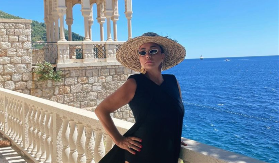 PEVAČICA (64) PRIZNALA DA JE BILA INTIMNA SA ŽENOM Ispričala sve do detalja: "Imala sam prelepa iskustva"