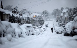 PRIBLIŽAVA SE ZIMSKA OLUJA Ugroženo 35 miliona ljudi 