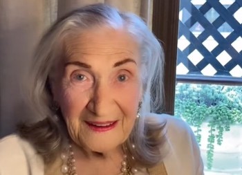 Baka Doris (94) uhvatila muža s ljubavnicom: Njena genijalna osveta oduševila žene!