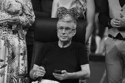 "ON PUN ENERGIJE I LJUBAVI DA IMA TAKVU BOLEST" Izlazi prvi deo dokumentarca o Saši Popoviću