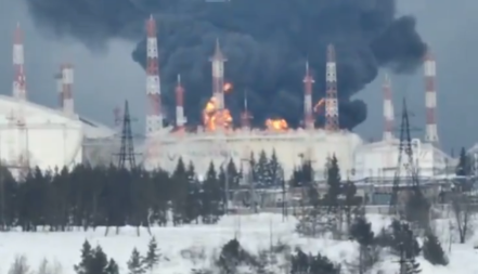 KLJUČNO ČVORIŠTE ZA SNABDEVANJE DRUŽBE U PLAMENU! Rusi priznali: Pogođen je! (VIDEO)