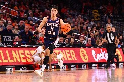 ODUŠEVIO NACIJU Sin Peđe Stojakovića objavio fotografiju sa zastavom Srbije (FOTO)