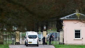 SKANDAL POSTAJE JOŠ VEĆI! Britanski policajci čuvali Endrua Mauntbaten-Vindzora na Epstinovoj zabavi