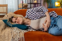 Simptomi masne jetre: Bolest napada neprimetno, obratite pažnju