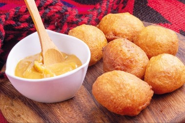 Originalni recept za crnogorske priganice: Hrskave spolja, mekane iznutra – trik sa jednim sastojkom protiv upijanja ulja