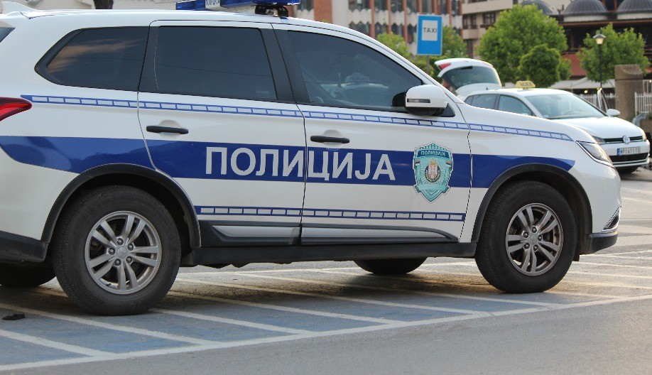 GRAĐANI PRONAŠLI TELO NA NOVOM BEOGRADU Leš plutao rekom