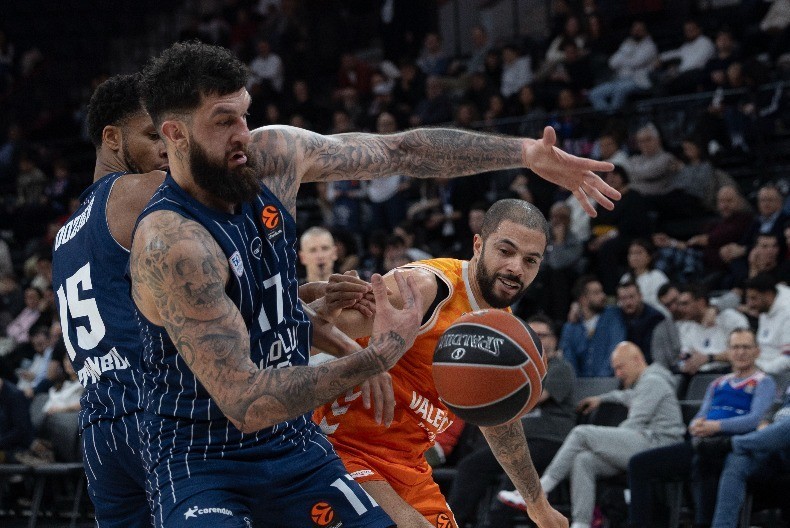 HAOS U EFESU Turci u velikom problemu pred gostovanje Zvezdi