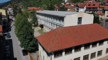 Ovo je najstarija gradska škola u Priboju: Njena vrata su đacima otvorena čak 138 godina, sada konačno renovirana