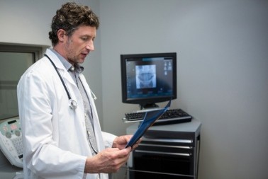 Samo 16 stepeni, a ljudi padaju u nesvest: Doktor otkriva ko je najugroženiji