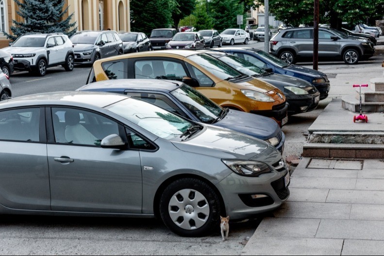 Ako ne platite, kazna 50 evra -  uvodi se novi sistem parkiranja u Budvi