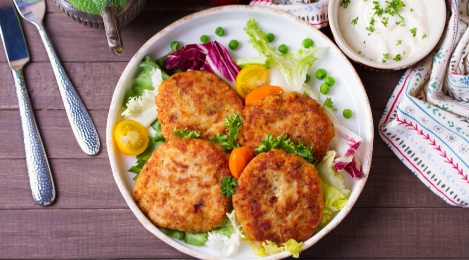 POSNE PLJESKAVICE NA VODI Hrskave spolja, mekane iznutra, niko neće verovati da su bez mesa