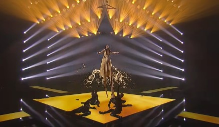 PUBLIKA ZANEMELA! Sestra Ane Ivanović napravila haos nastupom u drugom polufinalu PZE! (FOTO)