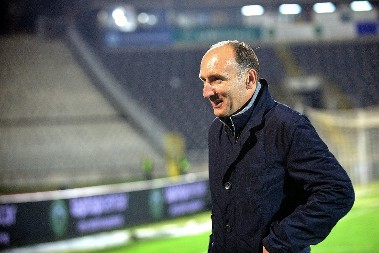 OGLASIO SE NOVI TRENER PARTIZANA Prve reči Čakara: Izuzetna je čast biti ovde