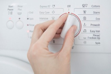 PERITE VEŠ PAMETNIJE I JEFTINIJE Jedno dugme na mašini pravi OGROMNU razliku na računu ua struju