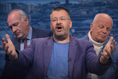 PROFESOR RASTAVIO IDEOLOGE BLOKADERA NA SITNE ČINIOCE Šta će mi takva elita, gora od naroda?