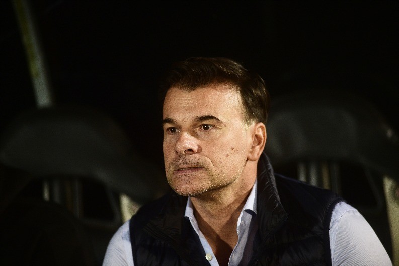 SKANDAL KAKAV SE NE PAMTI Stanojević u šoku - igrač odbio da izađe sa terena?! (VIDEO)