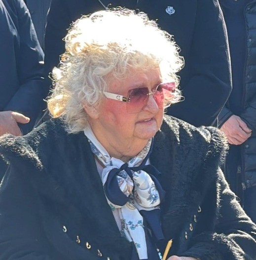 DONELA JE BRATU BELE KALE, A ONDA SE... Sestra Saše Popovića potezom rasplakala sve na groblju