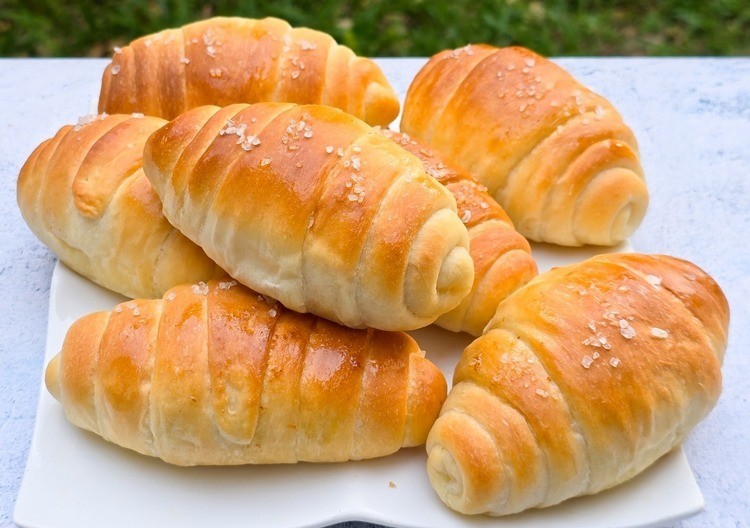 POSNE KIFLICE Spremne su za 30 minuta, hrskave spolja, a mekane unutra, cela porodica će uživati