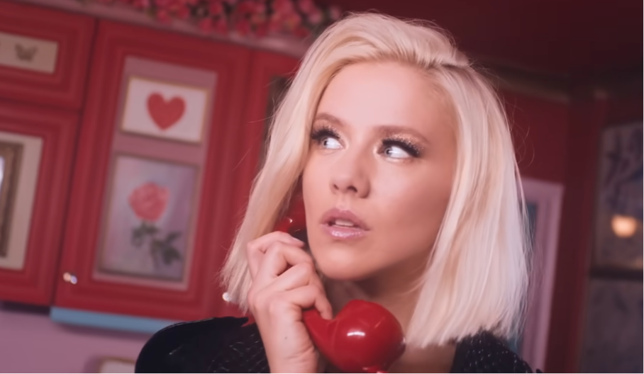 DNEVNI HOROSKOP ZA NEDELJU, 1. MART Rakovima se javlja neko iz prošlosti, Jarčeve čeka važan razgovor, a ostale?