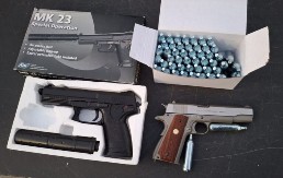 PIŠTOLJI I MNOGO MUNICIJE Velika zaplena na srpskoj granici