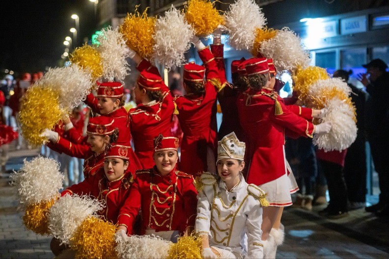 HERCEG NOVI POZIVA NA 57. PRAZNIK MIMOZE Prvog vikenda velika fešta na rivijeri i nastupi regionalnih zvezda