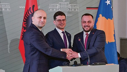 TROJNI PAKT PROTIV SRBIJE! Kreću u ubrzano naoružavanje