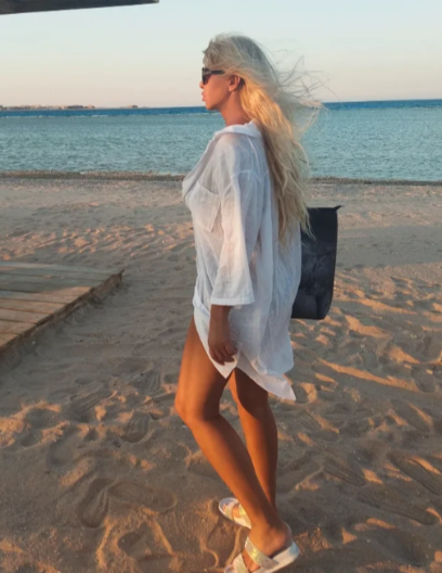 "SVI SU NA MENI VEŽBALI" Pevačica priznala ono što nijedna žena ne bi: "Legnem i tada kreće začarani krug"