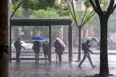 PROLEĆE U FEBRUARU! Temperatura od -3 do +14°C, evo gde će da PLJUŠTI