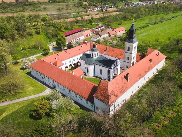 Najbrojnije bratstvo i najveće posede je u svoje vreme imao ovaj manastir: Danas je deo Srpske Svete gore