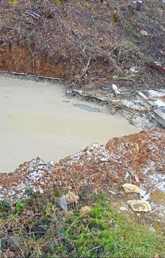  ZAGADIO VODU Utvrđeno je da došlo do izlivanja otpadnih voda sa jalovinom iz flotacije rudnika u reku Jablanicu