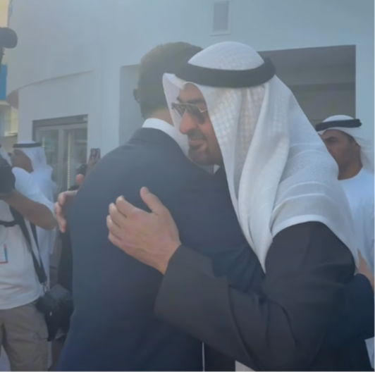 JEDAN OD NAJVAŽNIJIH LIDERA DANAŠNJICE I ISKREN PRIJATELJ NAŠEG NARODA: Mali se sreo sa šeikom bin Zajedom u Dubaiju (VIDEO)