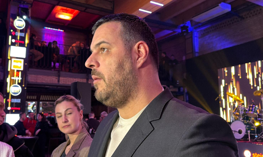 NARODNA PESMA NA PZE? Dejan Kostić otkrio koju pevačicu želi da vidi na Evroviziji!