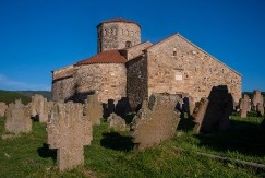 Podzemna prostorija ispod Crkve Svetog Đorđa u Novom Pazaru – bivša karantinska kripta iz 18. veka