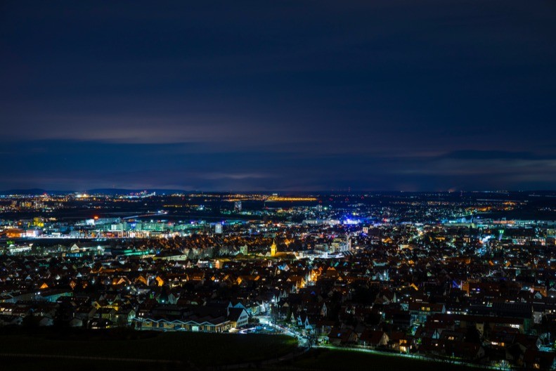HAOS U ŠTUTGARTU Grad ostao bez struje, semafori ugašeni, policija na ulicama