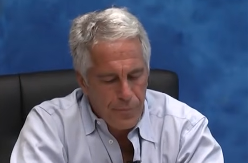 UZNEMIRUJUĆE! EPSTIN NA NOSILIMA, LEKARI MU PRUŽAJU POMOĆ: Objavljene prve slike nakon što je pronađen mrtav u ćeliji (FOTO) 