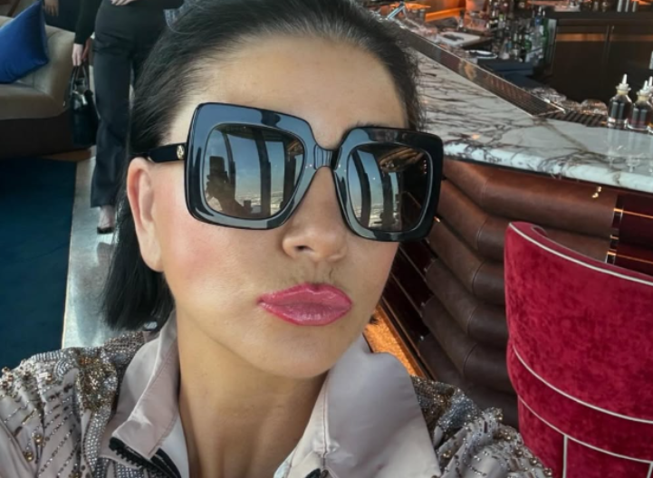 SIN ALKE VUICE STAJE NA LUDI KAMEN Pevačica ponosno pokazala snajku! (FOTO)