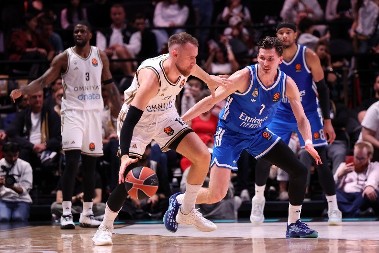 MUSA PRESUDIO BIVŠEM KLUBU Dubai srušio Real, odlične partije Avramovića i Petruševa