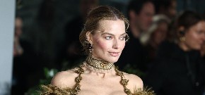 Margo Robi bacila London pod noge: Trenutak glamura o kojem se danima priča!